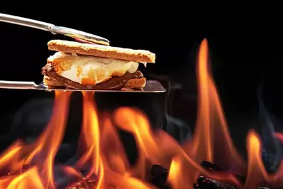 campfire s'mores