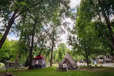 campground-in-the-smoky-mountains