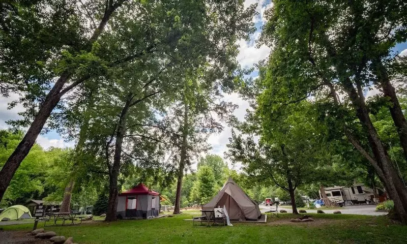 campground in the smoky mountains greenbrier