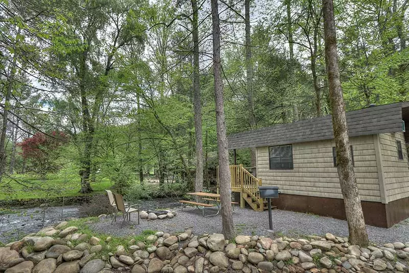 camping cabin at Greenbrier Campground