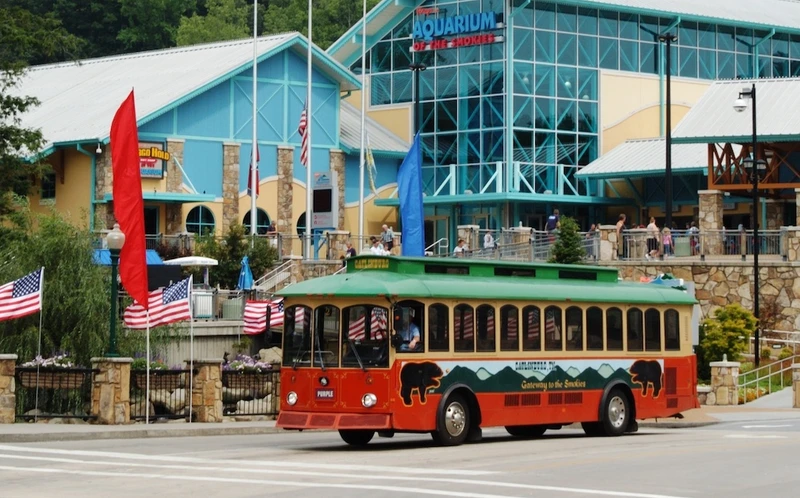 Gatlinburg Trolley in front of Ripley's